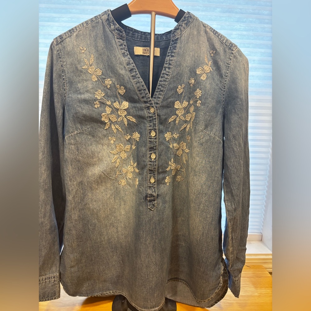 Vintage‎ America Blues Embroidered Chambray Tunic Medium/Large